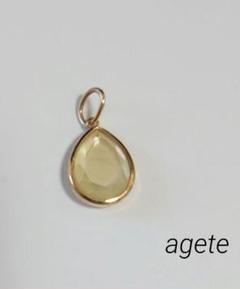 agete（アガット）の「K10白蝶貝ネックレスチャーム