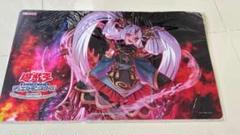 【希少・未開封】遊戯王 公式 狂愛の竜娘アイザ プレイマット 台湾3on3上位賞 希少・未開封】遊戯王 公式 狂愛の竜娘アイザ プレイマット 台湾