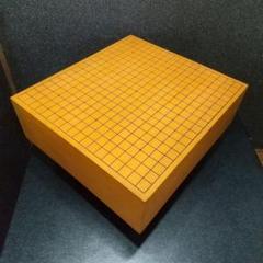 木製囲碁盤 六寸六分 白黒碁石181個付き　めのう碁石　囲碁　柾目 本榧足付碁盤 6寸3分（天柾） ga60029 | 前川榧碁盤店