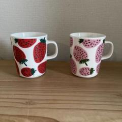 マリメッコ marimekko マンシッカ マグカップ 赤ピンク　いちご Amazon.co.jp: マリメッコ ラテマグ MANSIKKA マンシッカ いちご