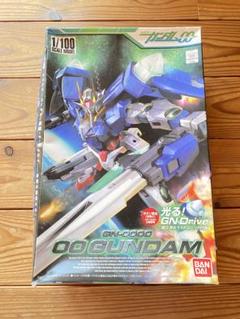 00GUNDAM プラモデルのサムネイル