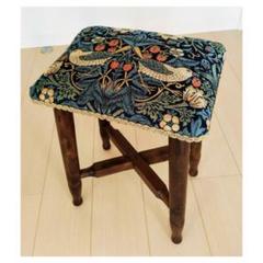 【張替え未使用品】イチゴ泥棒　昭和スツール