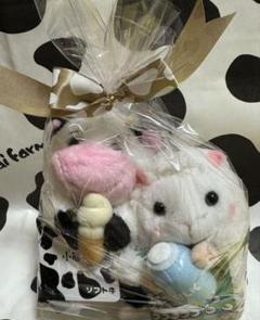 小岩井農場＊限定ぬいぐるみマスコット＊ソフト牛＆ミルキー羊セット 小岩井農場 ソフト牛 ミルキー羊 ぬいぐるみセット - メルカリ