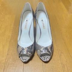 【新品】DIANA　パンプス　ピンヒール　サンダル