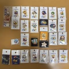 【新品未使用】セントレア なぞの旅人フー ピンバッチ キーホルダー 27個セット