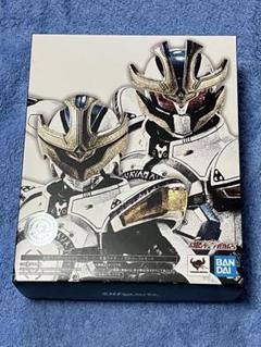 S.H.Figuarts 仮面ライダーイクサ セーフモード/バーストモード