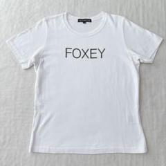 【美品】フォクシーニューヨーク　カットソー　半袖シャツ　胸元ロゴ　ビジュー　白