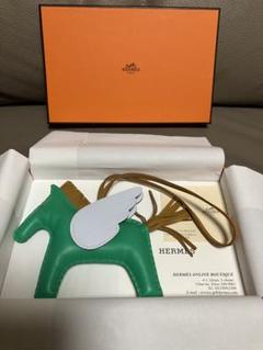 R*e様 HERMESカデナチャーム象GPのチャーム付きレザーストラップ 2025年最新】エルメスペガサスチャームの人気アイテム - メルカリ