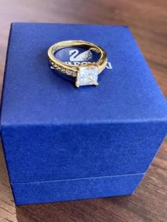お箱付き SWAROVSKI 55 Attract リング スワロフスキー指輪 SWAROVSKI スワロフスキーAttract Trilogy Round 追跡送料関税込