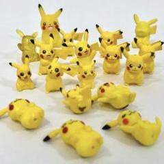 ピカチュウ ミニフィギュア 18体セット レア ポケモン 大量 まとめ売りのサムネイル
