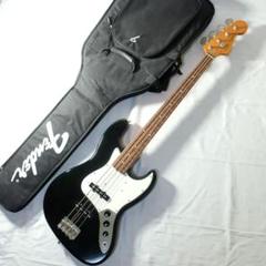 美品 Fender Japan エレキベース ケース付 2007～2010年製 美品 Fender Japan エレキベース ケース付 2007～2010年製