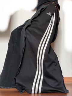 リメイク デニムパンツ ワイド 袴 アディダス 黒 Ｗ33 L30 adidas リメイク デニムパンツ ワイド 袴 アディダス 黒 W33 L30