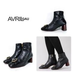 ■美品 定8万 AVRIL GAU ショートブーツ 38 24 黒 スクエアトゥ