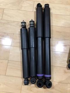 200系 ハイエース 4型 純正 ショック