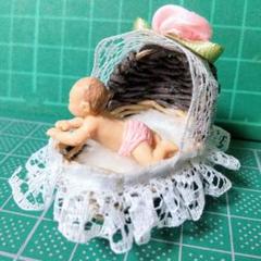 ハンドメイド　ミニチュア　揺り籠　 赤ちゃんフィギュアセット