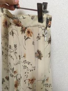 花柄スカート