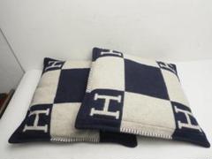 HERMES エルメス クッション 2個セット サイズ:47×48cm - メルカリ