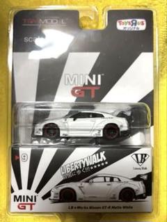 トイザらス　MINIGT 35GTR ランボルギーニ Amazon.co.jp: トイザらス 限定 MINI GT GT-R R35 Candy Red