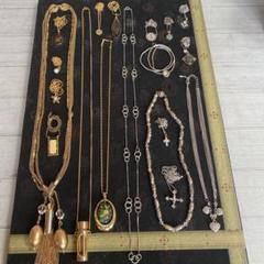 E*i様 中古 アクセサリーまとめ売り 大量 レトロ　ヴィンテージ　ジャンク レトロアクセサリーセット ヴィンテージアクセサリー