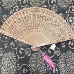 Amazon.co.jp: 白檀透かし彫り扇子 中国美術 中国古玩骨董 白檀