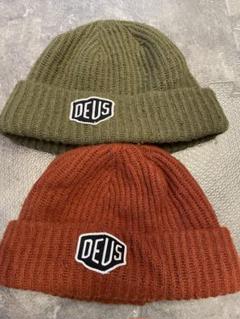 DEUS ニット帽 2色セット オリーブ・レンガ