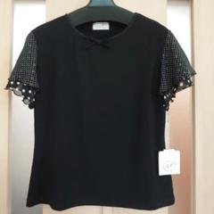 ドット柄フリル袖黒TシャツM 新品タグ付き！！ - メルカリ
