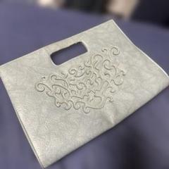 グレーブルー エンボス加工 クラッチバッグ