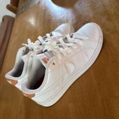 Nike ホワイト/ピンク スニーカーのサムネイル