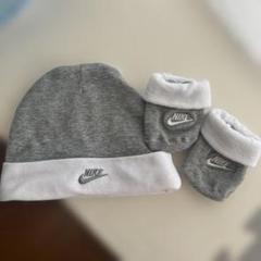 Nike ベビー帽子と靴下セット グレー