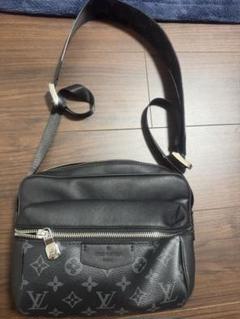 Louis Vuitton ブラック ショルダーバッグ