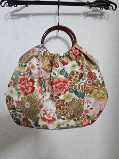 リングバッグ　グラニーバッグ　クリーム色系　着物柄　花柄