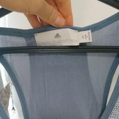 adidas タンクトップ