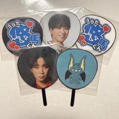 UNIVERSAL MUSIC ステッカーコムドッ ト悠馬 ジャケ写　サイン入り 悠馬 - UNIVERSAL MUSIC JAPAN