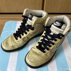 値下中☆NIKE★ゴールド★ハイカットスニーカー★23.5★ナイキ★ラメのサムネイル