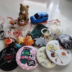 【早い者勝ち！】キャラクター雑貨 キーホルダー缶バッジ等まとめ売り19点