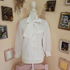 VINTAGE - 昭和レトロストライプ柄長袖シャツブラウスパールボタンレース襟可愛いホワイト古着 VINTAGE - 昭和レトロストライプ柄長袖シャツブラウスパール