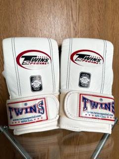 未使用★TWINS【ボクシンググローブ・１２oz】ホワイト 楽天市場】TWINS SPECIAL ボクシンググローブ 12oz 白赤爪