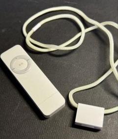 【新品/未開封】　iPad shuffle 第二世代　1GB 240 曲 新品/未開封】iPad shuffle 第二世代1GB 240 曲