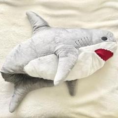 ガブっとBIGサメシャーク グレー ぬいぐるみ