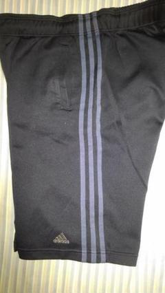 adidas ショートパンツ 黒