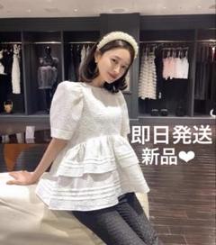 ペプラムフリルブラウス bibiy bibiy. Fiore Puff Tops ペプラム ブラウス 白 Fサイズ - メルカリ