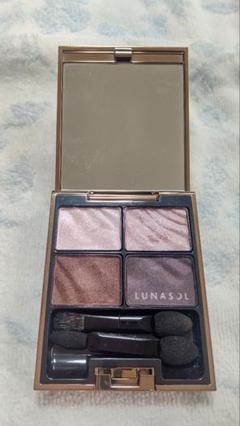 ルナソル ベルベットフルアイズ 01 Deep Bordeaux ベルベットフルアイズ | LUNASOL（ルナソル）公式オンラインストア