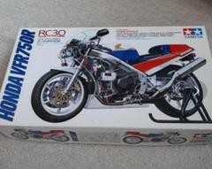 ホンダ VFR750R ラジコン (２台セット) ホンダ VFR750R ラジコン (2台セット)