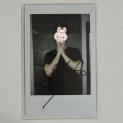 WEi ユヨンハ 直筆サイン入り ポラロイド WEi ヨンハ サイン入りポラロイド - メルカリ