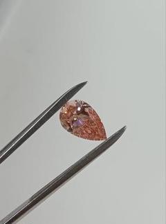 ラボグロウンダイヤモンド fancy intense pink 1.00ct