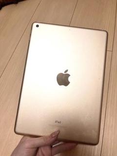(ほぼ無傷) 最大容量97% iPad 第五世代　32GBゴールド 本体 ほぼ無傷) 最大容量97% iPad 第五世代 32GBゴールド 本体 - メルカリ