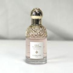 2025年最新】Guerlain 香水(女性用)の人気アイテム - メルカリ