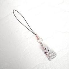 ハンドメイド】携帯ストラップ♪F28(ガラケー用猫のチャームキーホルダー銀色猫)