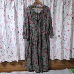 ジェーンマープルドンルサロン シンプルな黒のワンピース Jane Marple / レジメンタルストライプ ダブルボタンワンピース
