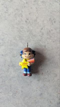 非売品！お値下げ！ハッピーアニバーサリーペコちゃん　チャームセット 2025年はペコちゃんアニバーサリーイヤー！ ペコちゃん75周年を